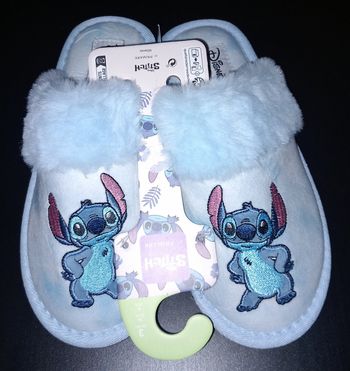 Chaussons Stitch neufs avec étiquette