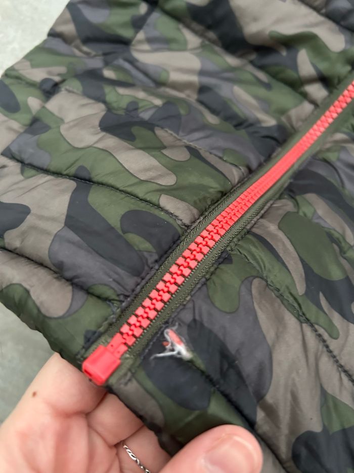 Doudoune militaire 18-24 mois Primark - photo numéro 2