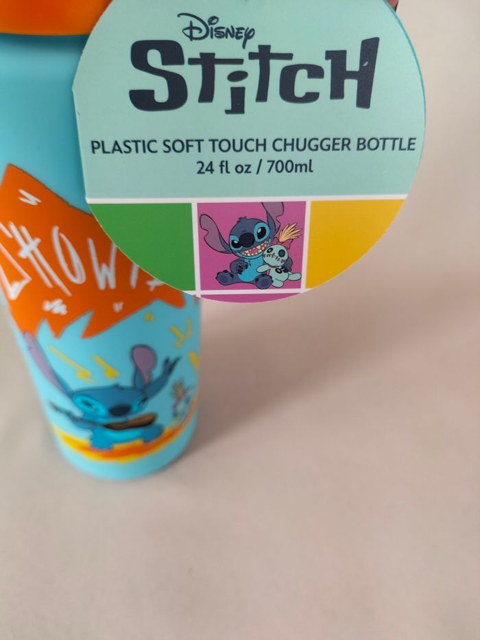 🩵 Gourde soft touch Stitch - 700ml - Disney - Neuve 🩵 - photo numéro 2