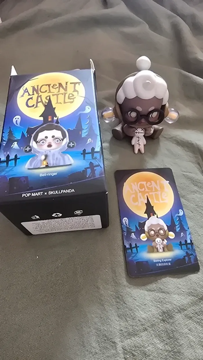 Figurine skullpanda