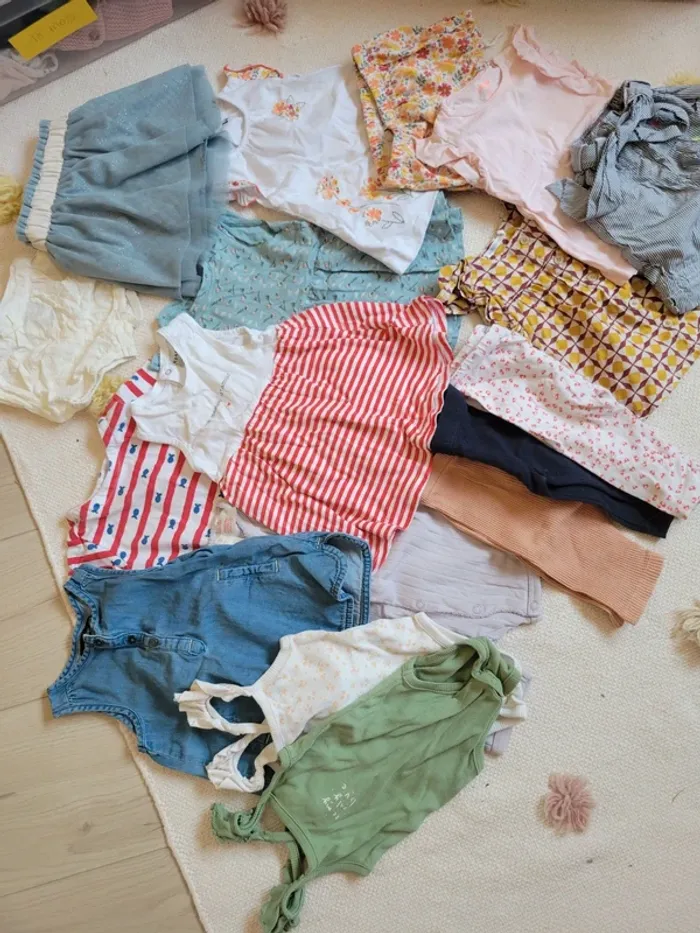 Lot vêtements fille 6m