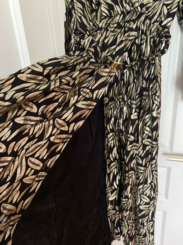 Robe de soirée portefeuille très cintrée - photo numéro 7
