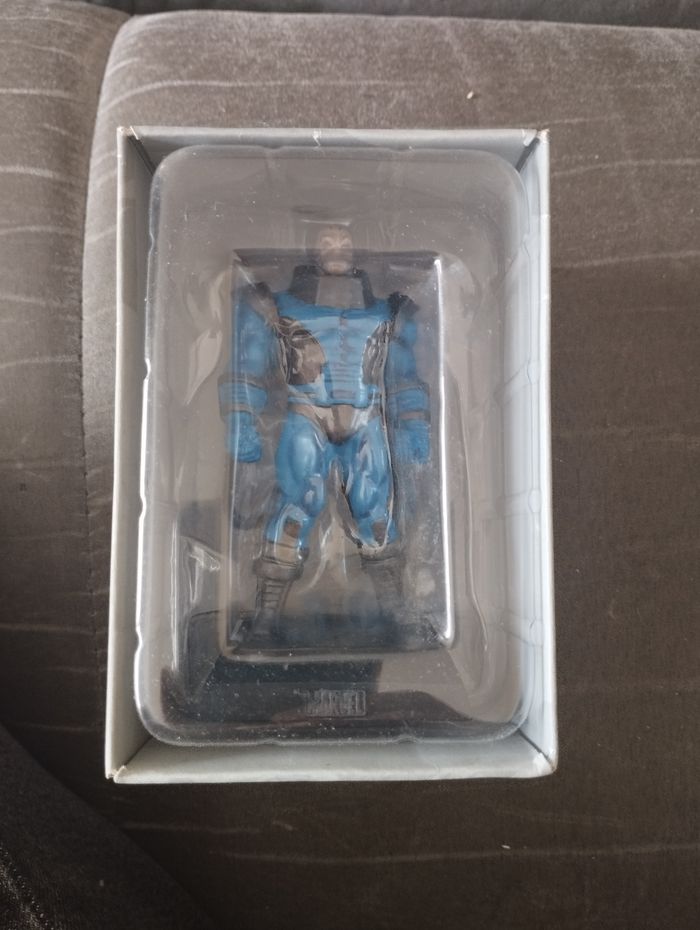 Figurine Marvel apocalypse hors série en plomb