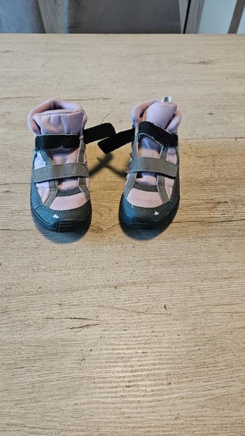 Chaussures de marche pour enfant à scratch, gris/lilas, Decathlon, Quechua, pointure 30