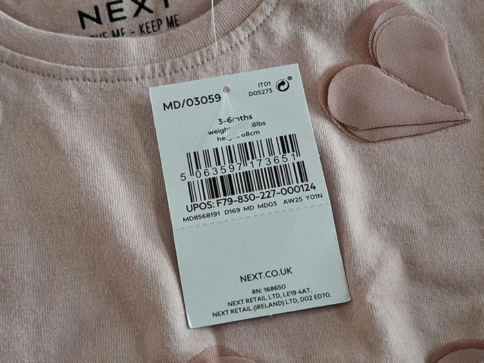 T-shirt rose à cœurs
/ Next / 3-6 mois - photo numéro 6