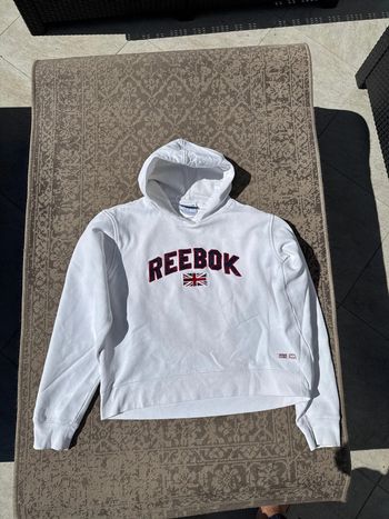 Sweat à capuche blanc Reebok Classic avec logo brodé - Femme