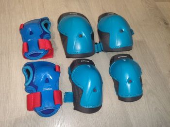 Protections genoux, coudes, poignets Btwin taille XS
