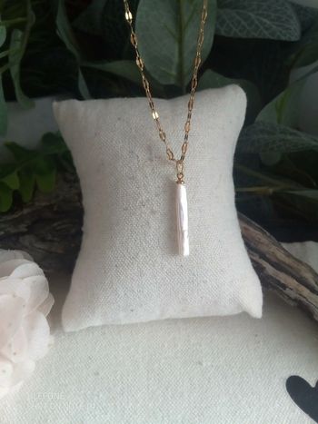 Collier pendentif perle de nacre blanche naturelle