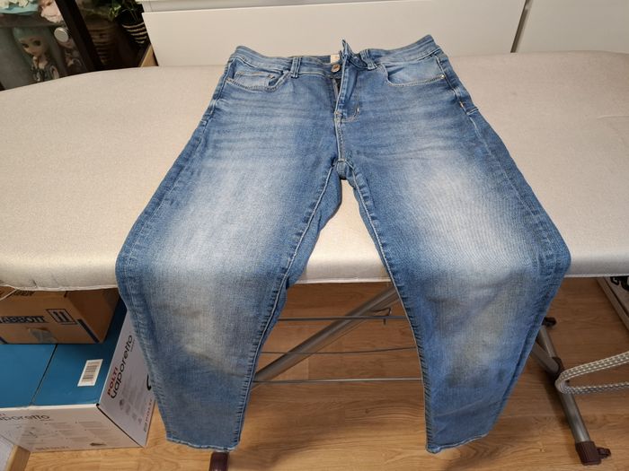 Joli jean femme C&A flex shaping (push-up) bleu clair très bon état - photo numéro 4