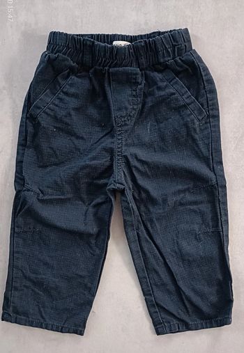 Pantalon velours. Taille 18 mois