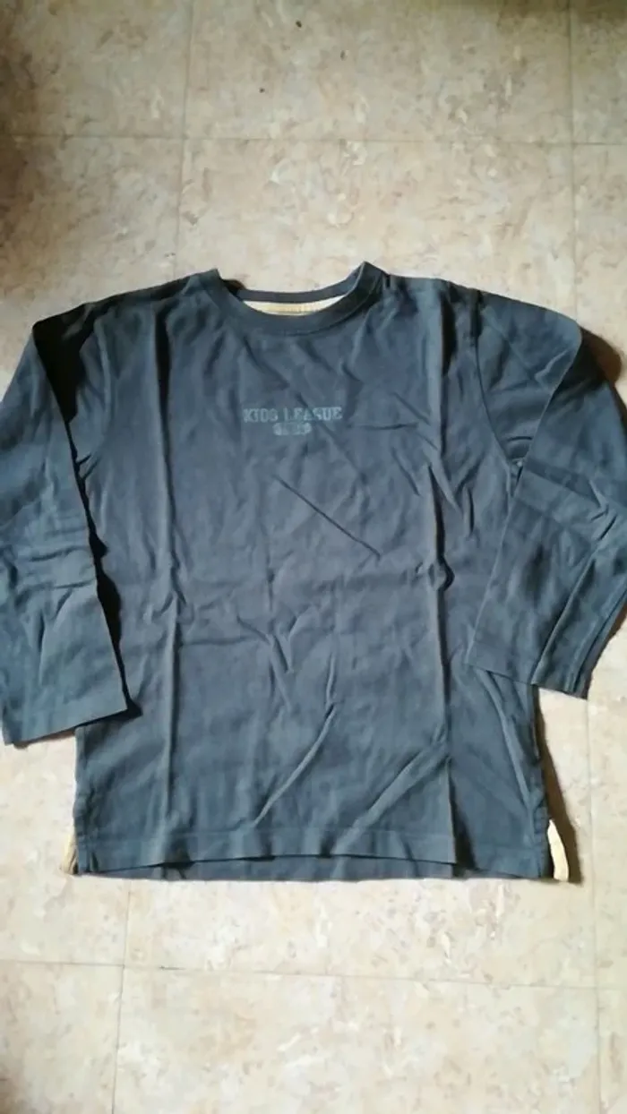 T-shirt 8 ans - photo numéro 2