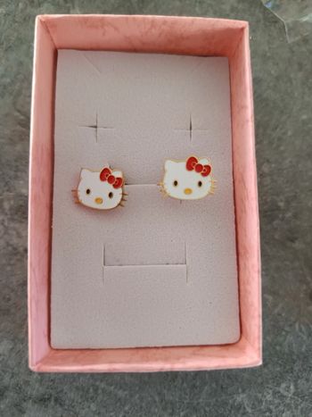 Boucles d'oreilles Hello Kitty