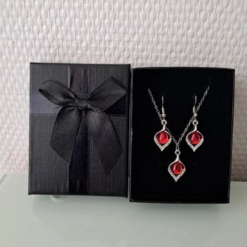Parure argenté et rouge et strass En acier inoxydable