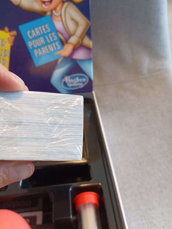 Jeu de société Taboo enfants contre parents - photo numéro 2