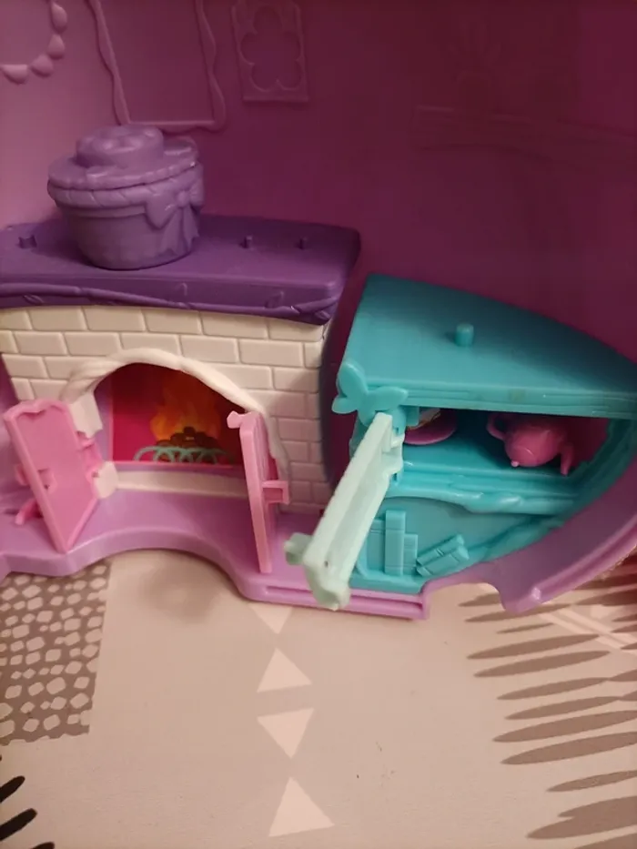 Maison pliable avec accessoires - photo numéro 3