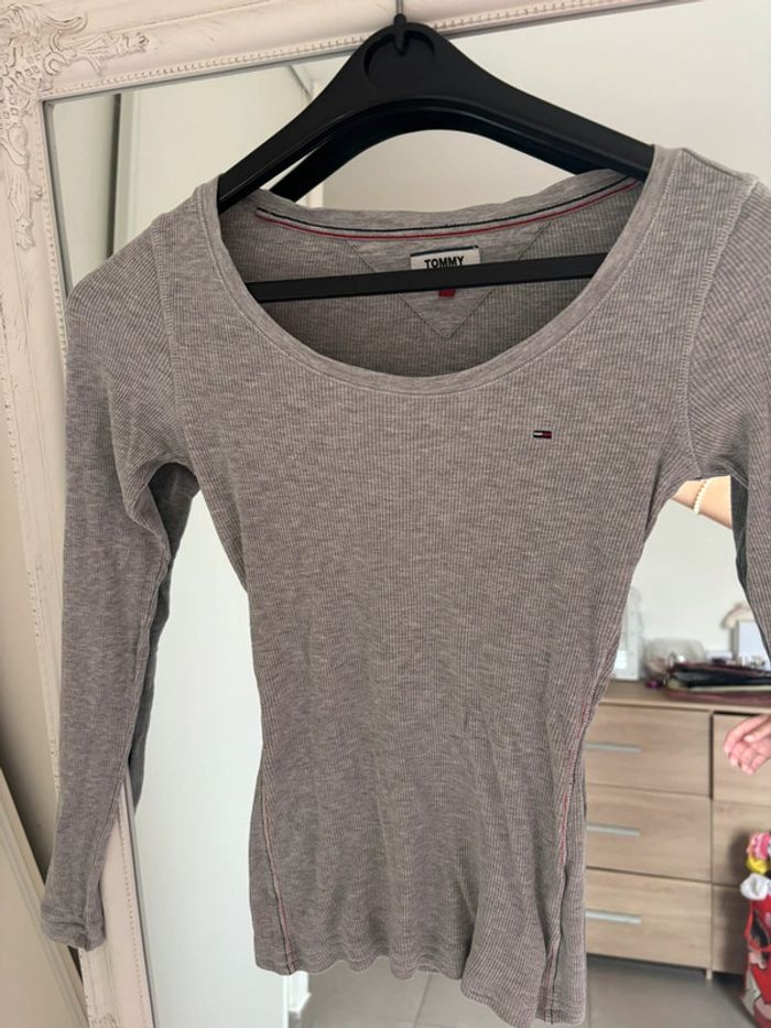 Manche longue Tommy Jeans gris