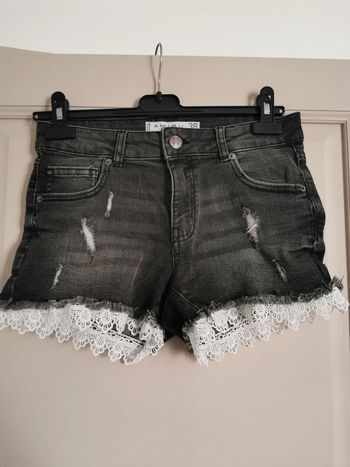 Short en jean noir et dentelle