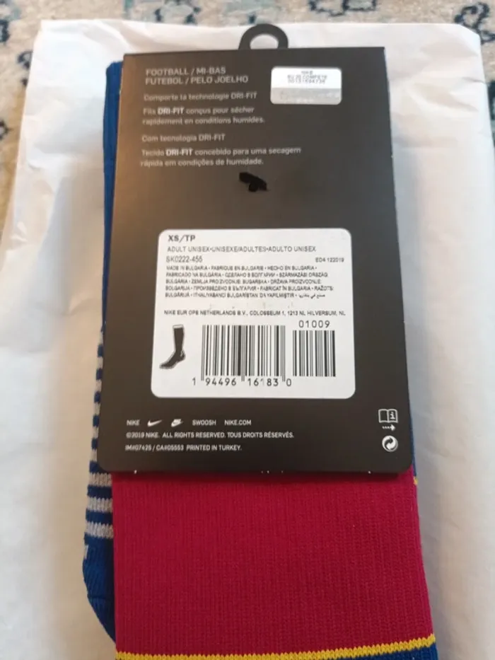 Chaussettes de foot Nike équipe FC Barcelone taille 31/35 authentique neuf - photo numéro 8