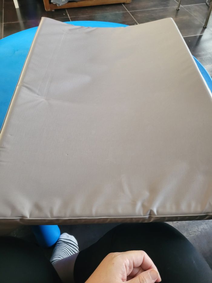 Matelas a langer premaman - photo numéro 4
