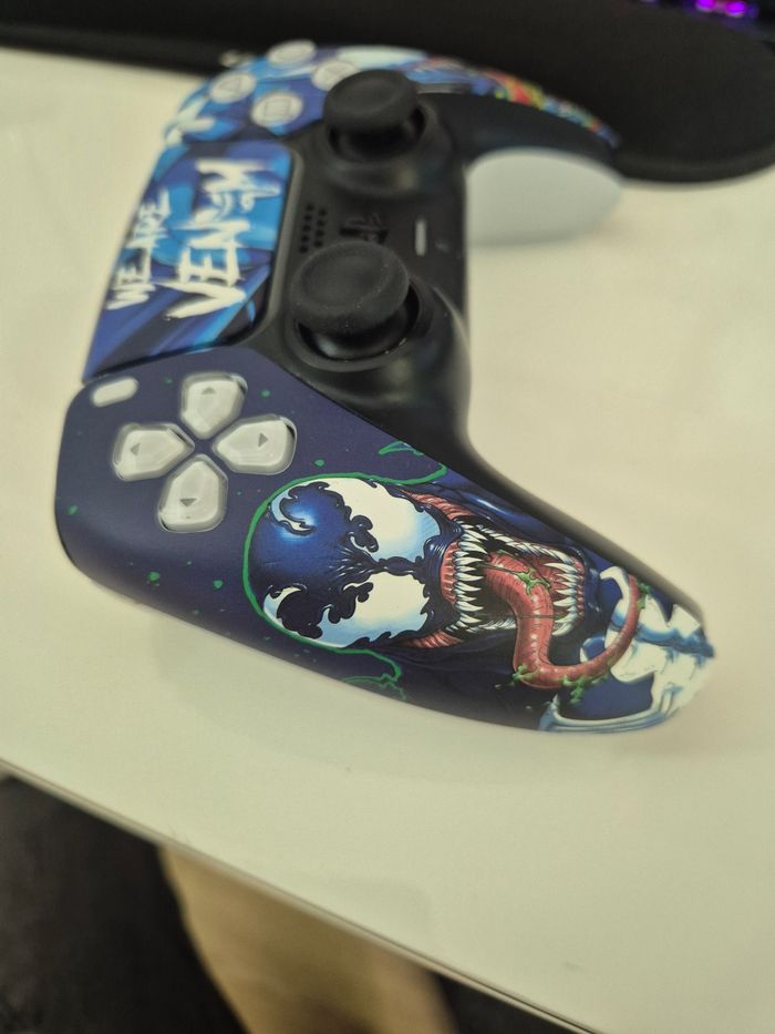 Manette ps5 v2 original custom venom - photo numéro 2
