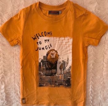 Tee shirt catimini taille 5 ans neuf sans étiquette