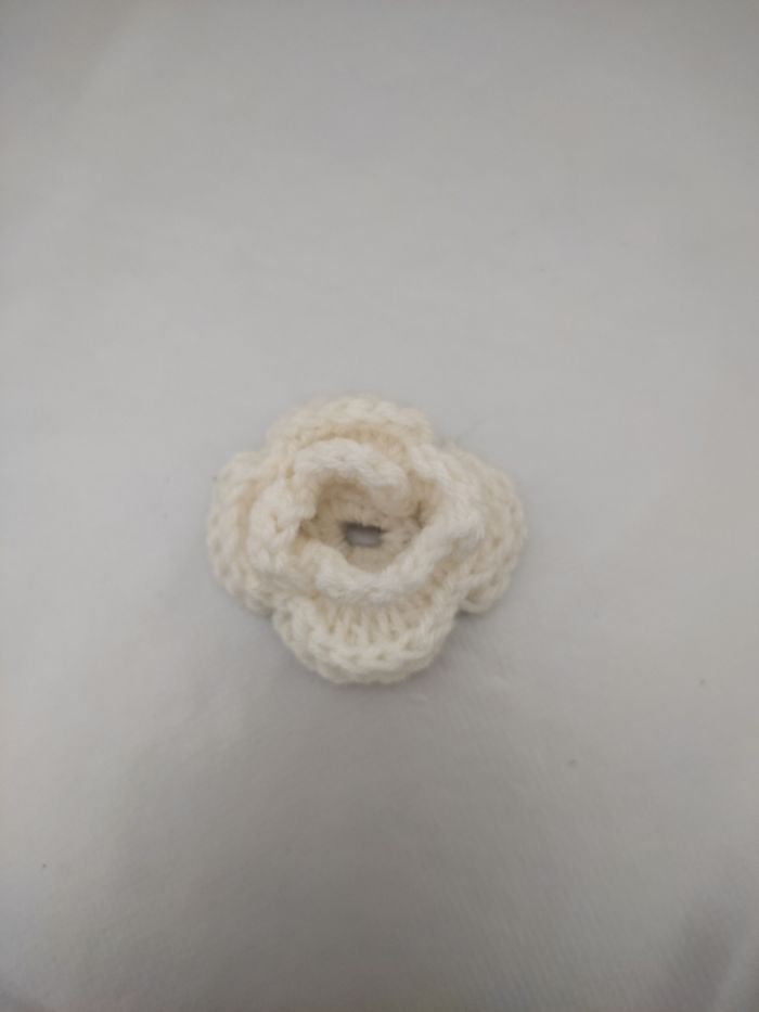 Rose Blanche en laine