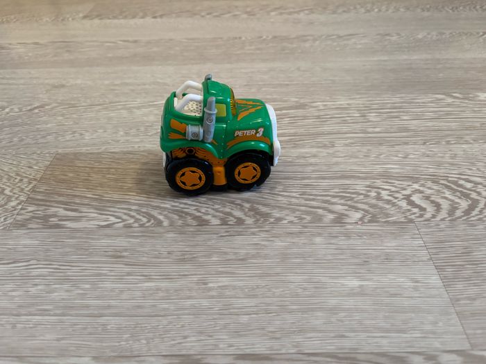 Voiture à friction - photo numéro 2
