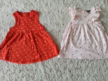 Lot 2 robes