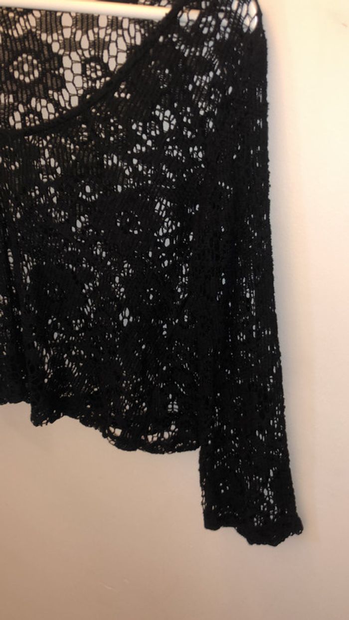 Haut en dentelle noire taille M / tee shirt à manches longues dentelle - photo numéro 3