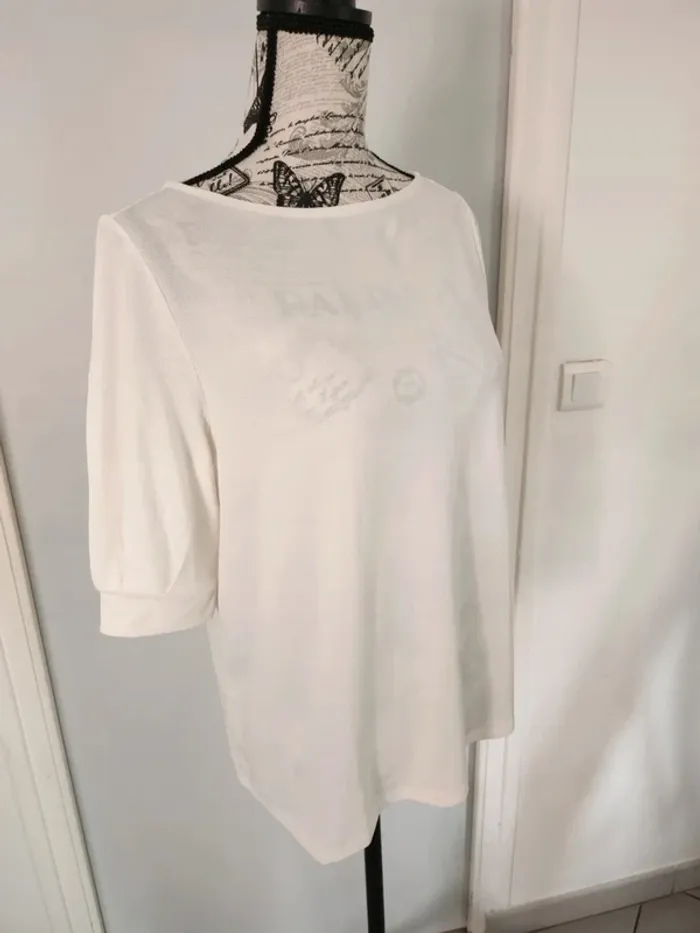 Ravissante Blouse Blanche de chez H&M et de taille 38