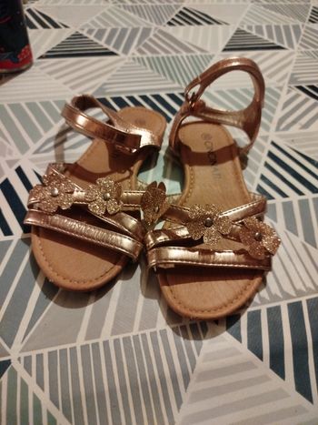 Sandales