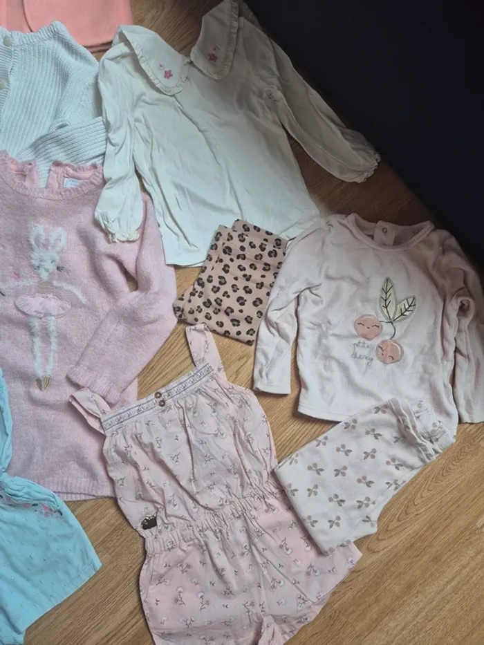 Lot vêtements fille 3-4 ans - photo numéro 4