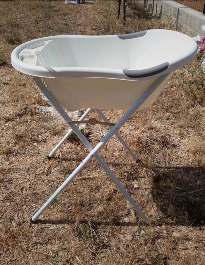 Baignoire + pieds pliables