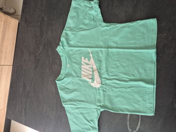 T- shirt nike
