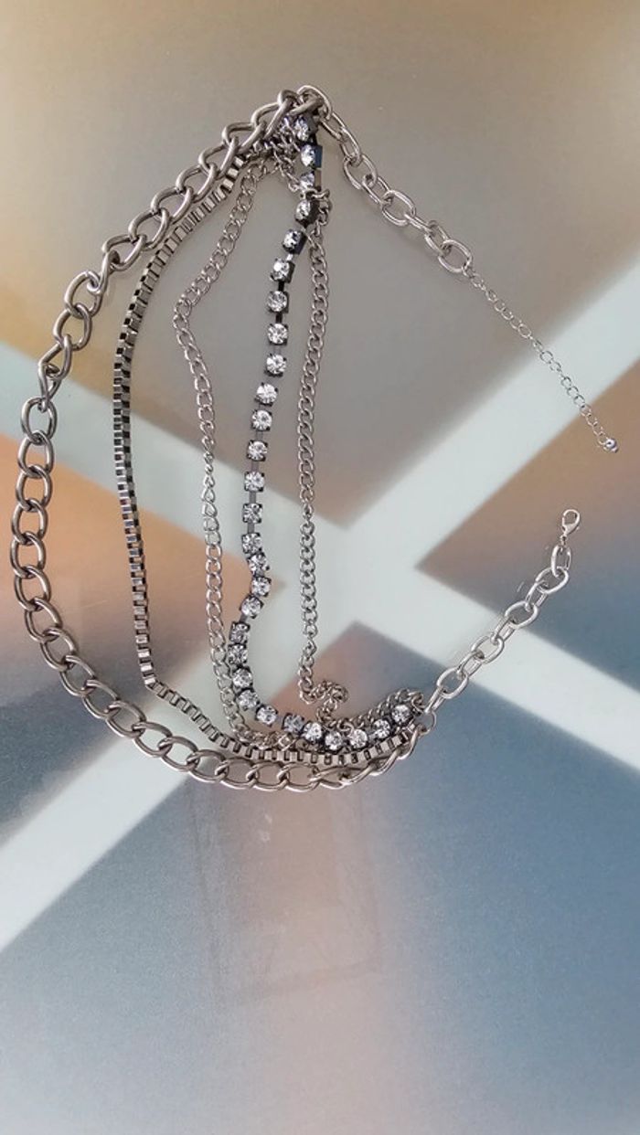 Collier plusieurs rangs très joli - photo numéro 2