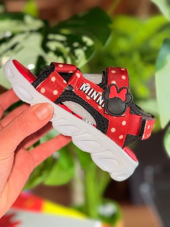 Sandales fille Minnie Disney neuf taille 26