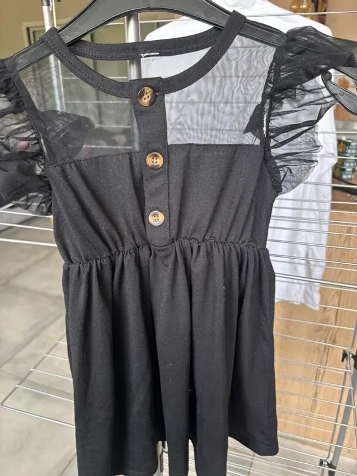 Robe noire