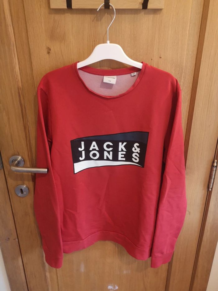 Pull sweat Jack and Jones en rouge imprimé en noir et blanc M