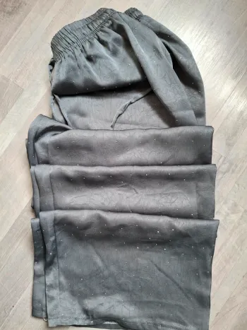 Pantalon palazzo strass gris satin