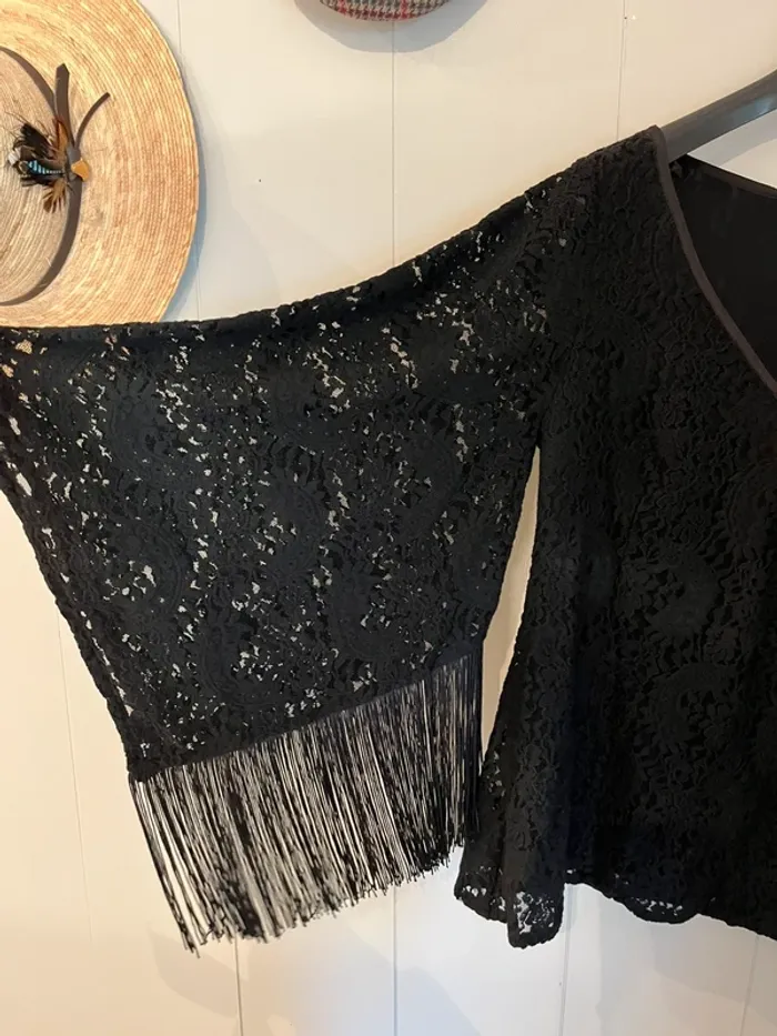 Haut dentelle noire à franges bohème chic XS/S/M – neuf avec étiquette - photo numéro 5