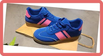 Sneakers en suédine à bandes, NEUVES, coloris Bleu, Taille 37