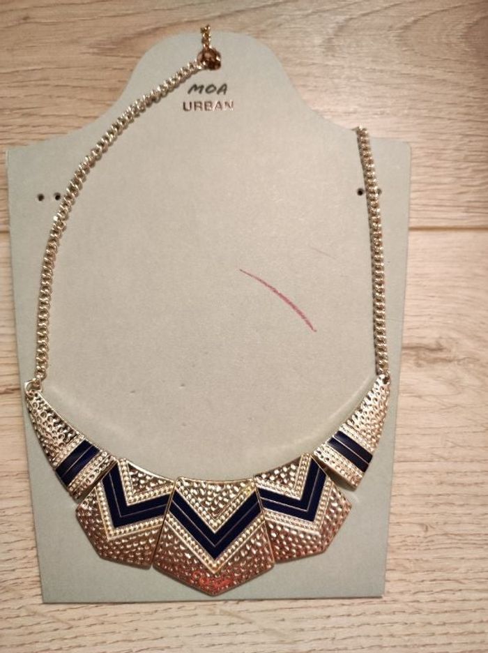 Collier