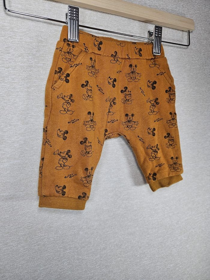 Pantalon disney Mickey 3 mois - photo numéro 4