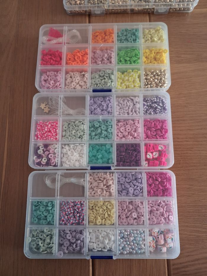 Lot de 4 boîtes de perles - photo numéro 2