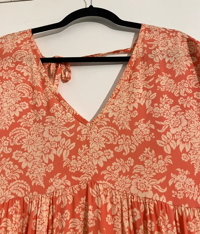 Robe courte fleurie - photo numéro 3