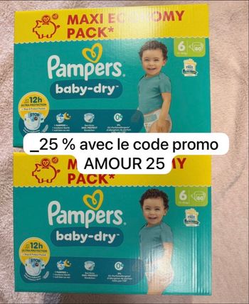 Deux cartons de couches Pampers taille 6 normal 