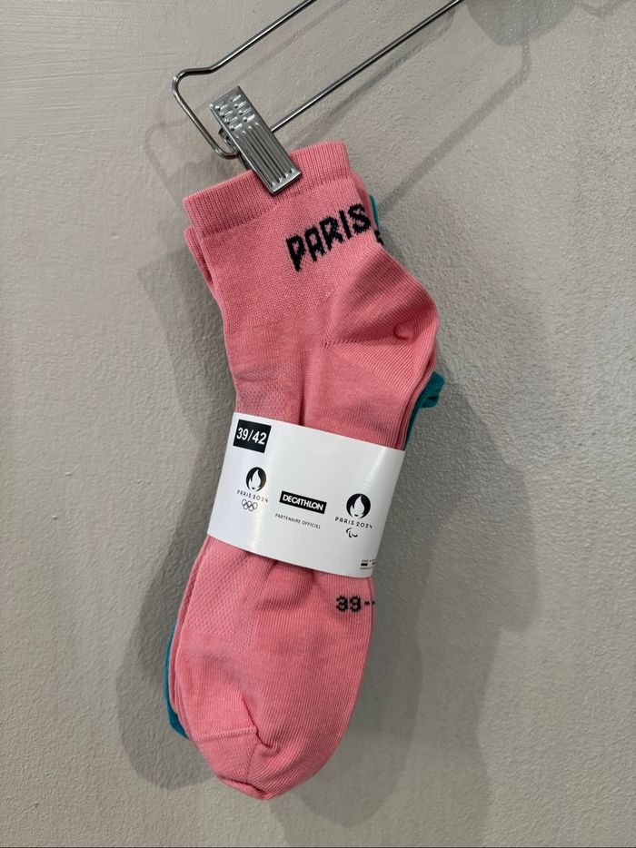 4 paires Chaussettes Décathlon Paris 2024 taille 39/42