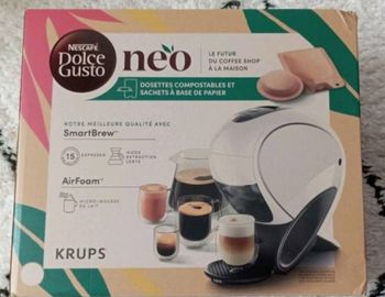 Cafetiere neo et 3 paquets de dosette au choix