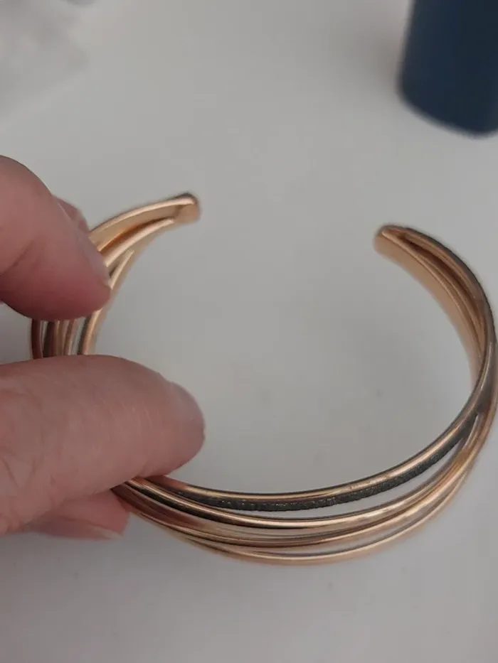Bracelet fantaisie doré et pailleté - photo numéro 2