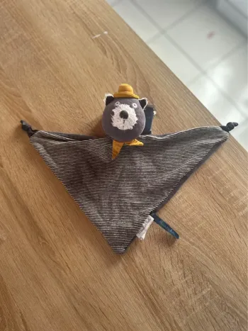 Doudou plat chat Moustache Alphonse – Moulin Roty